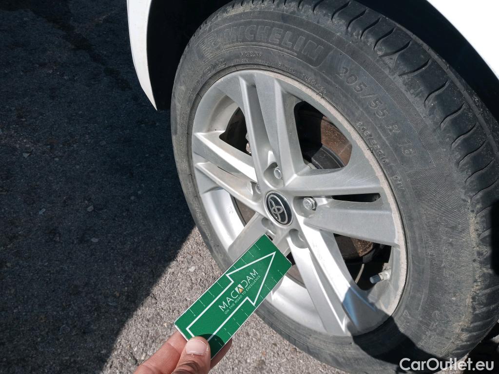  Toyota  Corolla TOYOTA  1.8 125H ACTIVE TECH E-CVT #23