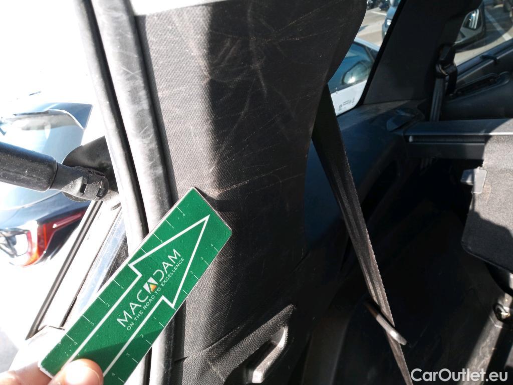  Peugeot  5008 PEUGEOT  / 2020 / 5P / todoterreno 1.5 BlueHDi 96kW S&S Allure Pack EAT8 #19