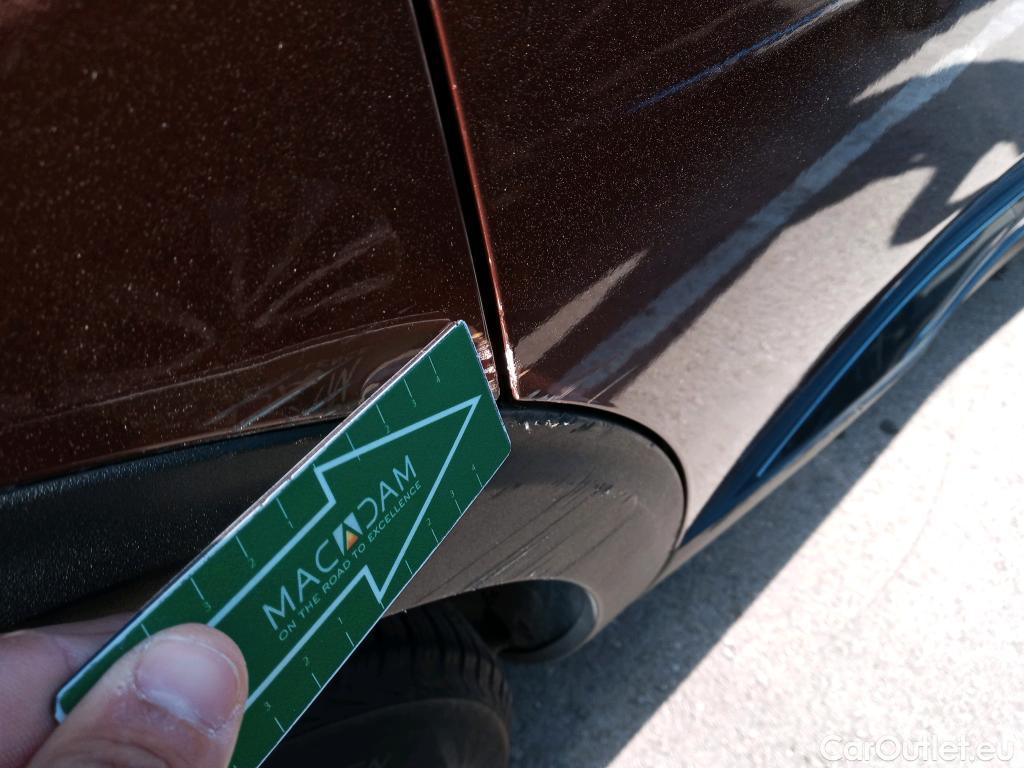  Peugeot  5008 PEUGEOT  / 2020 / 5P / todoterreno 1.5 BlueHDi 96kW S&S Allure Pack EAT8 #5