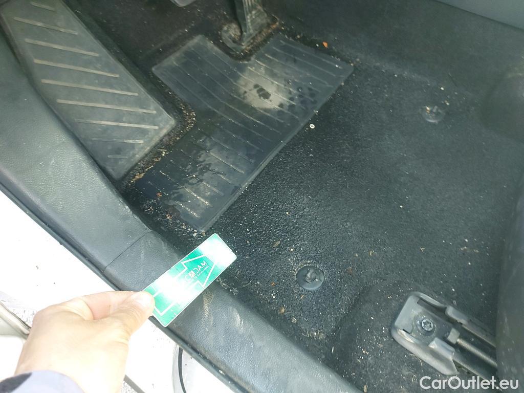  Toyota  RAV4 TOYOTA  / 2018 / 5P / todoterreno 2.5l 220H Luxury #9