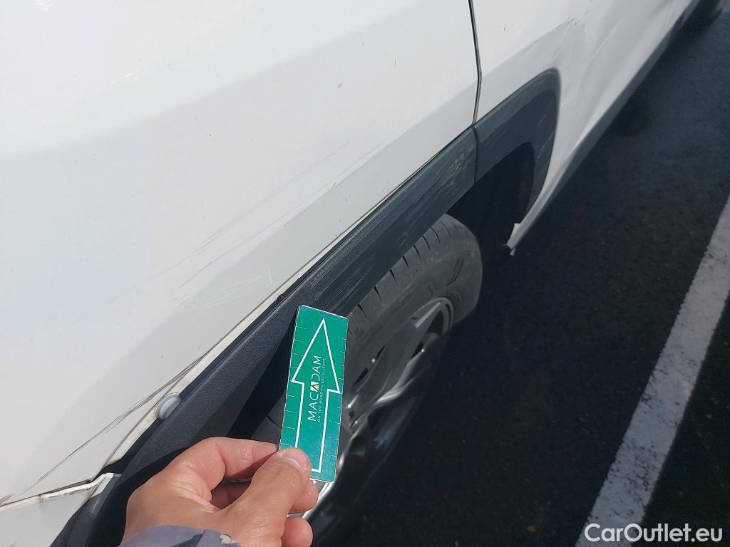  Toyota  RAV4 TOYOTA  / 2018 / 5P / todoterreno 2.5l 220H Luxury #21