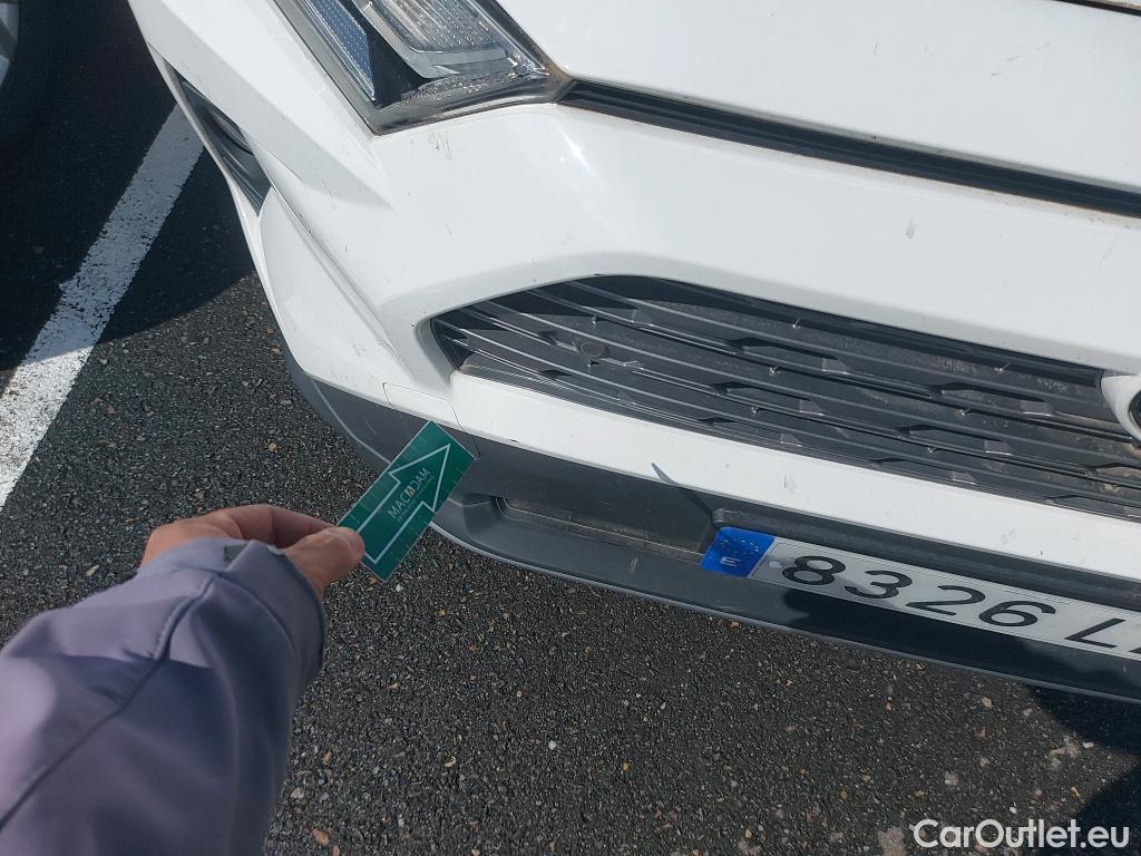  Toyota  RAV4 TOYOTA  / 2018 / 5P / todoterreno 2.5l 220H Luxury #12