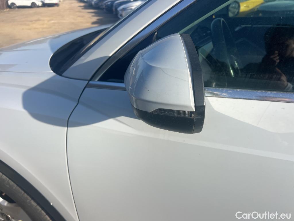  Audi  Q3 AUDI  / 2018 / 5P / todoterreno Advanced 35 TDI 110kW (150CV) S tronic #28