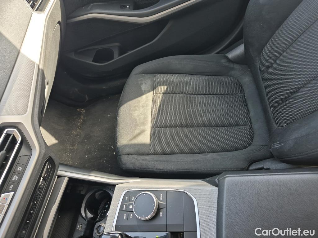  Bmw  Serie 3 BMW  / 2018 / 4P / sedán 318d Auto. #13