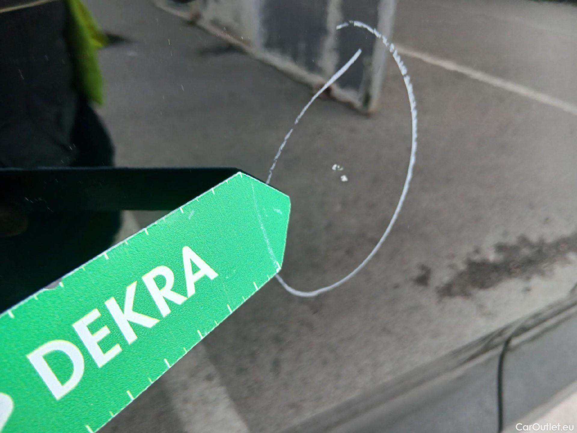  Volvo  XC 40 VOLVO XC40 / 2017 / 5P / todoterreno 1.5 T2 Momentum Core #23