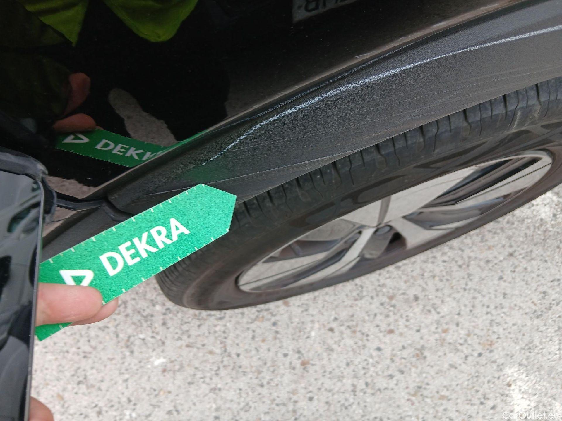  Volvo  XC 40 VOLVO XC40 / 2017 / 5P / todoterreno 1.5 T4 Twin Recharge Inscription Ex Auto #33