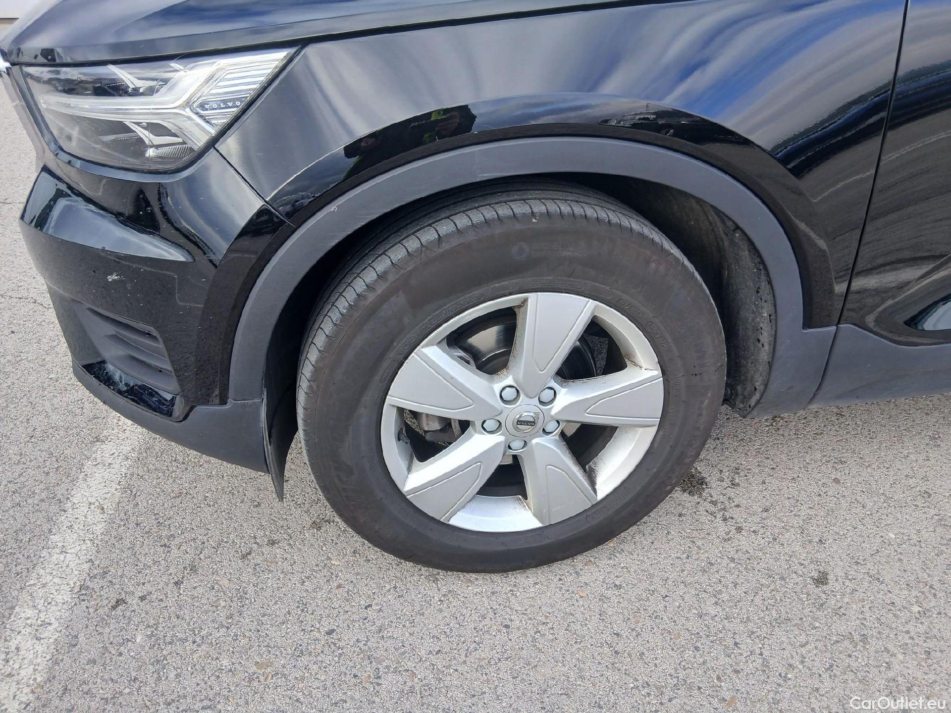  Volvo  XC 40 VOLVO XC40 / 2017 / 5P / todoterreno 1.5 T2 Momentum Core #4