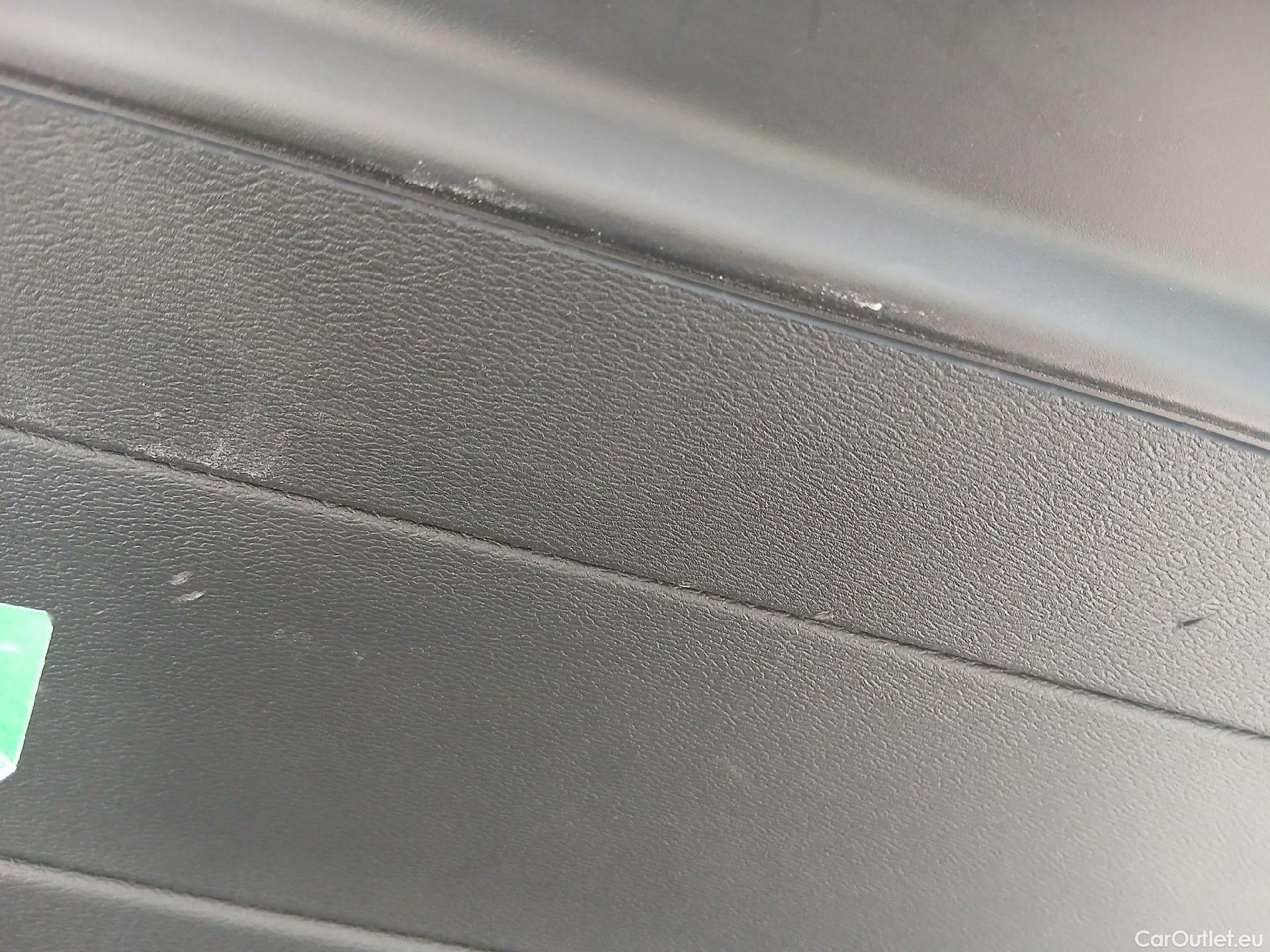  Volvo  XC 40 VOLVO XC40 / 2017 / 5P / todoterreno 1.5 T2 Momentum Core #20