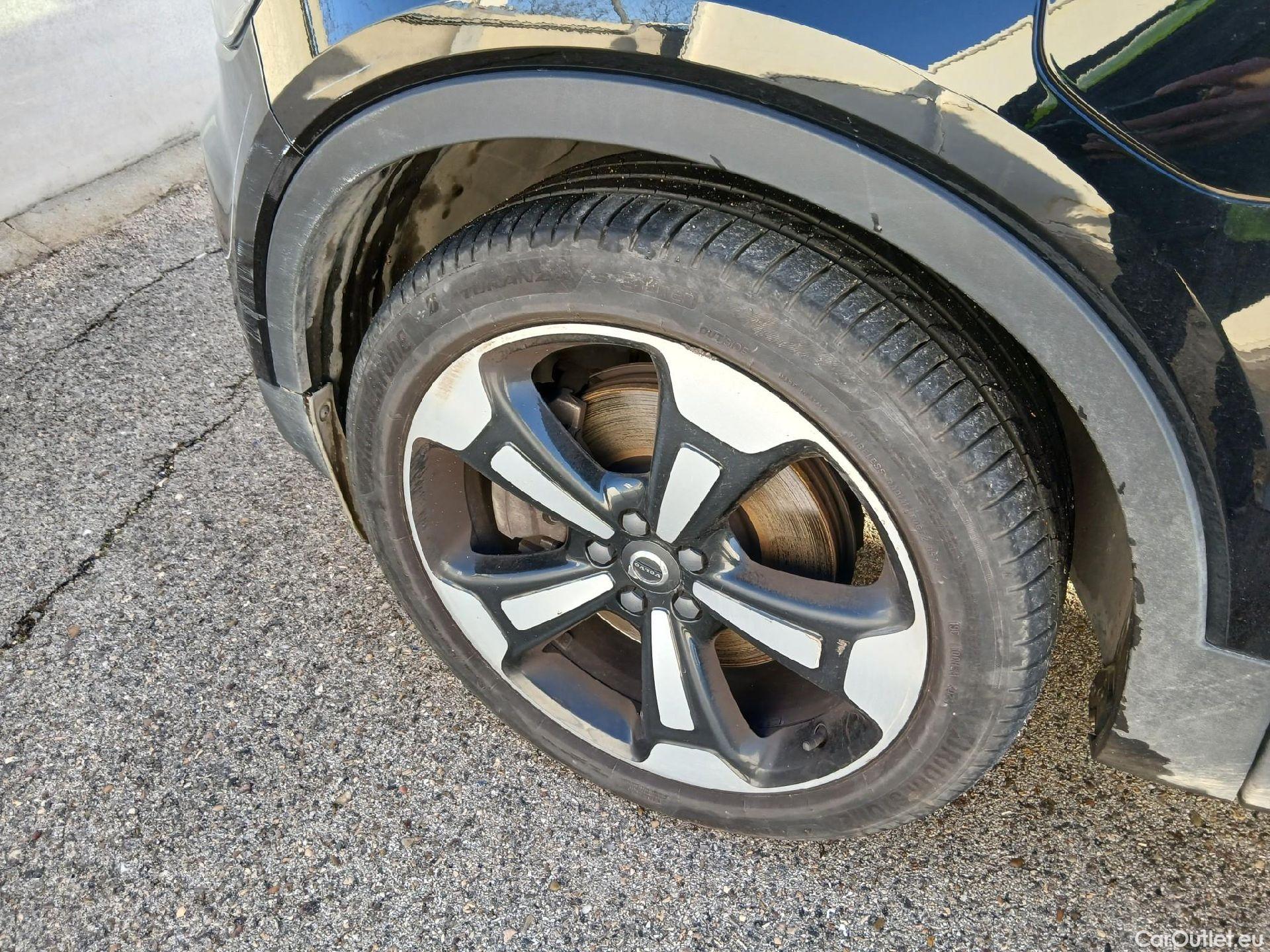  Volvo  XC 40 VOLVO XC40 / 2017 / 5P / todoterreno 1.5 T4 Twin Recharge Inscription Ex Auto #9