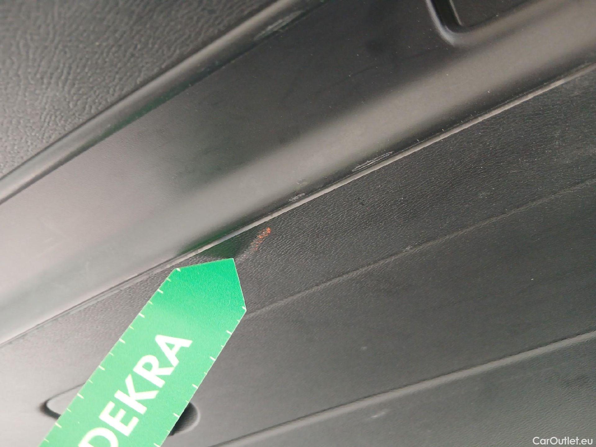  Volvo  XC 40 VOLVO XC40 / 2017 / 5P / todoterreno 1.5 T4 Twin Recharge Inscription Ex Auto #7