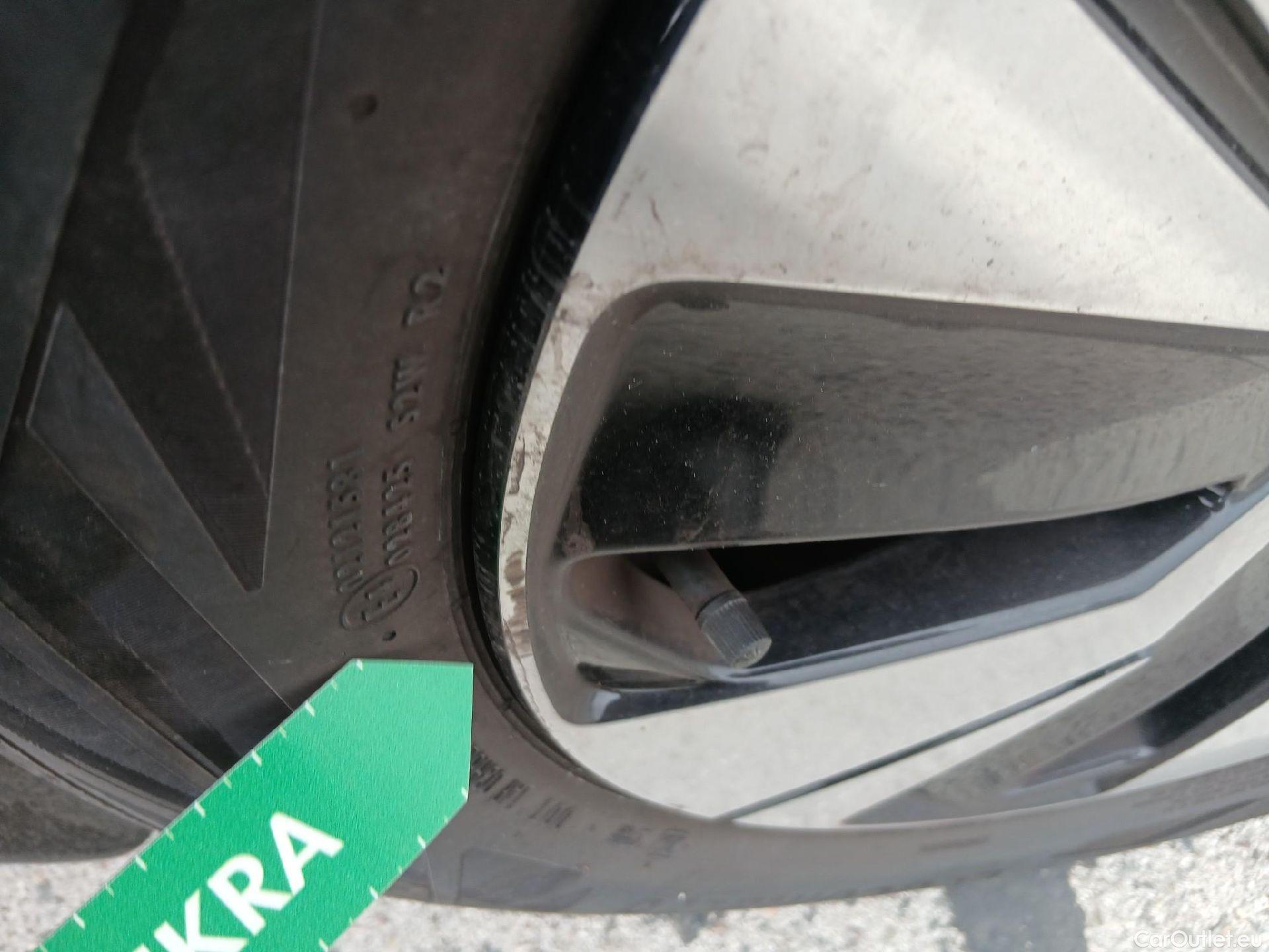  Volvo  XC 40 VOLVO XC40 / 2017 / 5P / todoterreno 1.5 T4 Twin Recharge Inscription Ex Auto #6