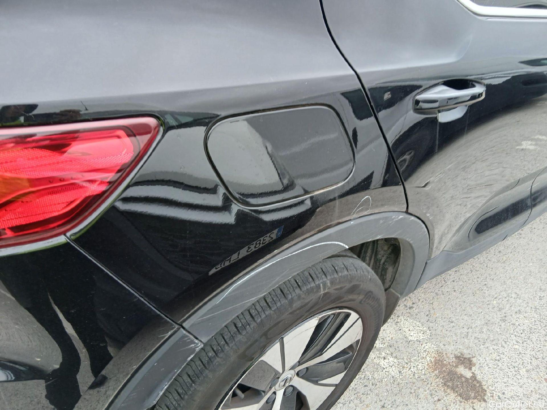  Volvo  XC 40 VOLVO XC40 / 2017 / 5P / todoterreno 1.5 T4 Twin Recharge Inscription Ex Auto #35