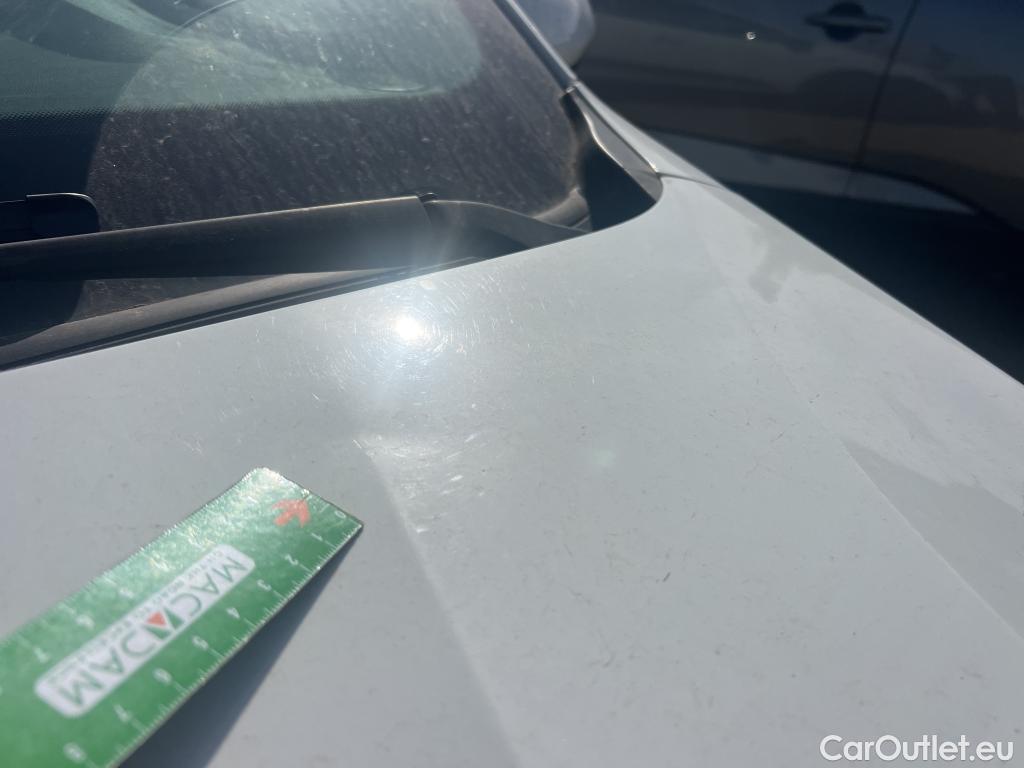  Dacia  Sandero DACIA  / 2020 / 5P / berlina con portón Stepway Comfort 74kW (100CV) ECO-G #4