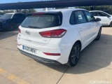 i30