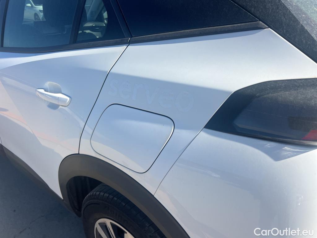  Peugeot  2008 PEUGEOT  / 2019 / 5P / todoterreno Active Puretech 100 S&S BVM6 #23