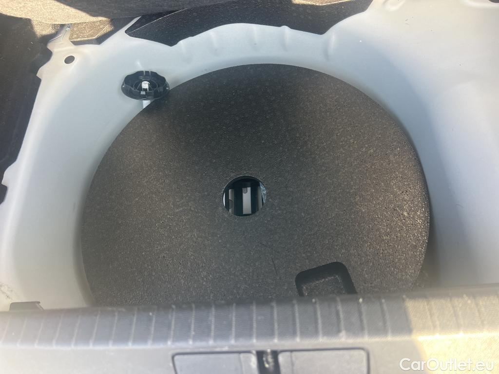  Opel  Corsa OPEL  / 2019 / 5P / berlina con portón 1.2T XHL 74kW (100CV) Elegance Auto #7