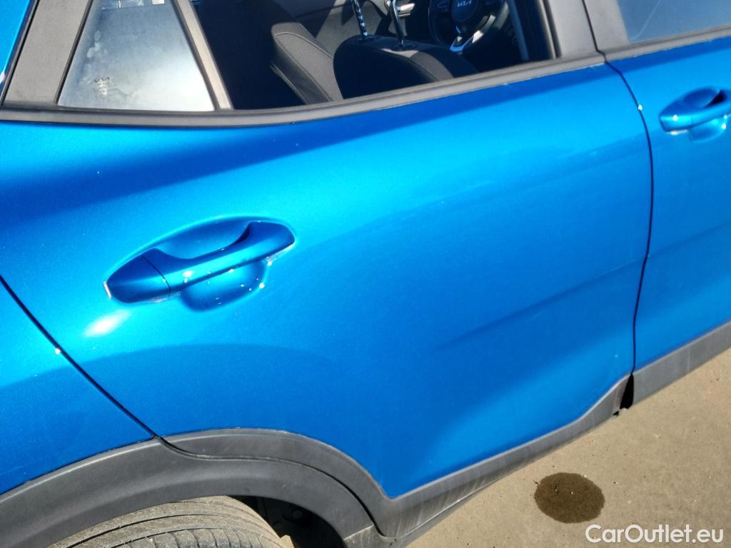  KIA  STONIC KIA  / 2017 / 5P / todoterreno 1.2 DPi 62kW (84CV) Concept  #19