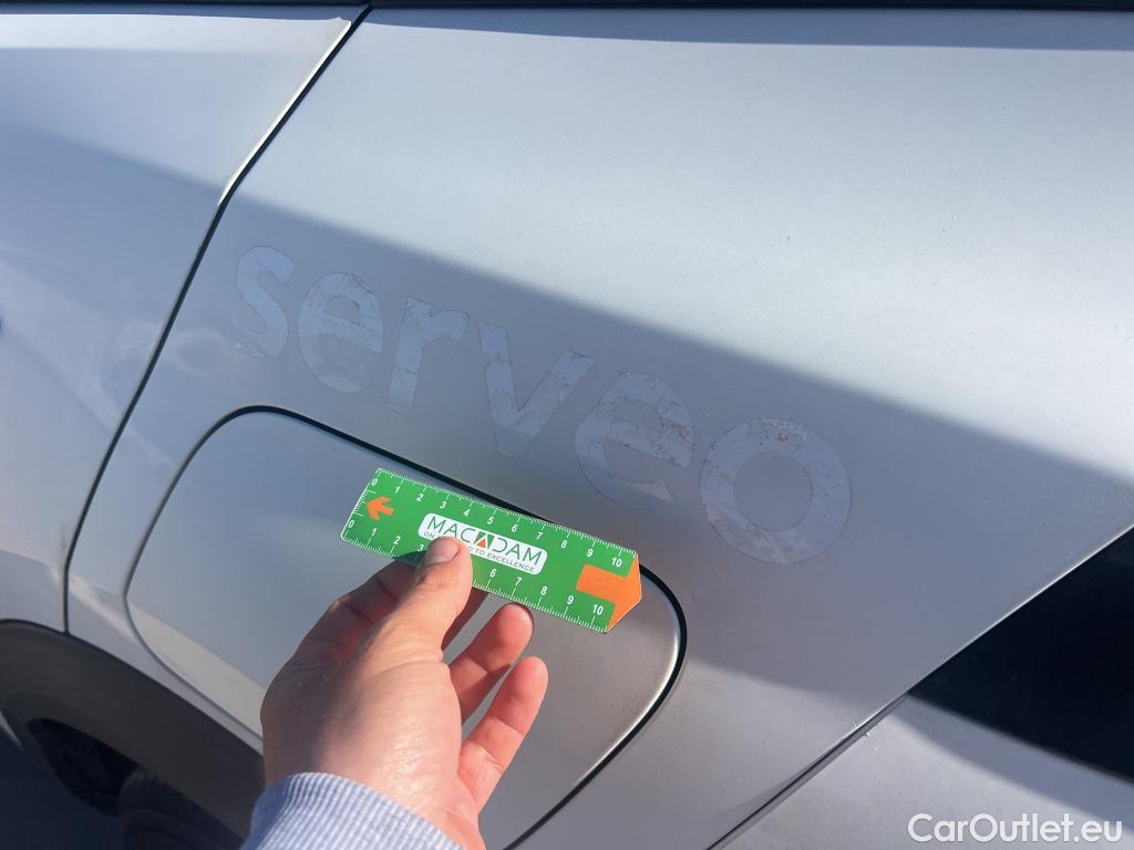  Peugeot  2008 PEUGEOT  / 2019 / 5P / todoterreno Active Puretech 100 S&S BVM6 #24