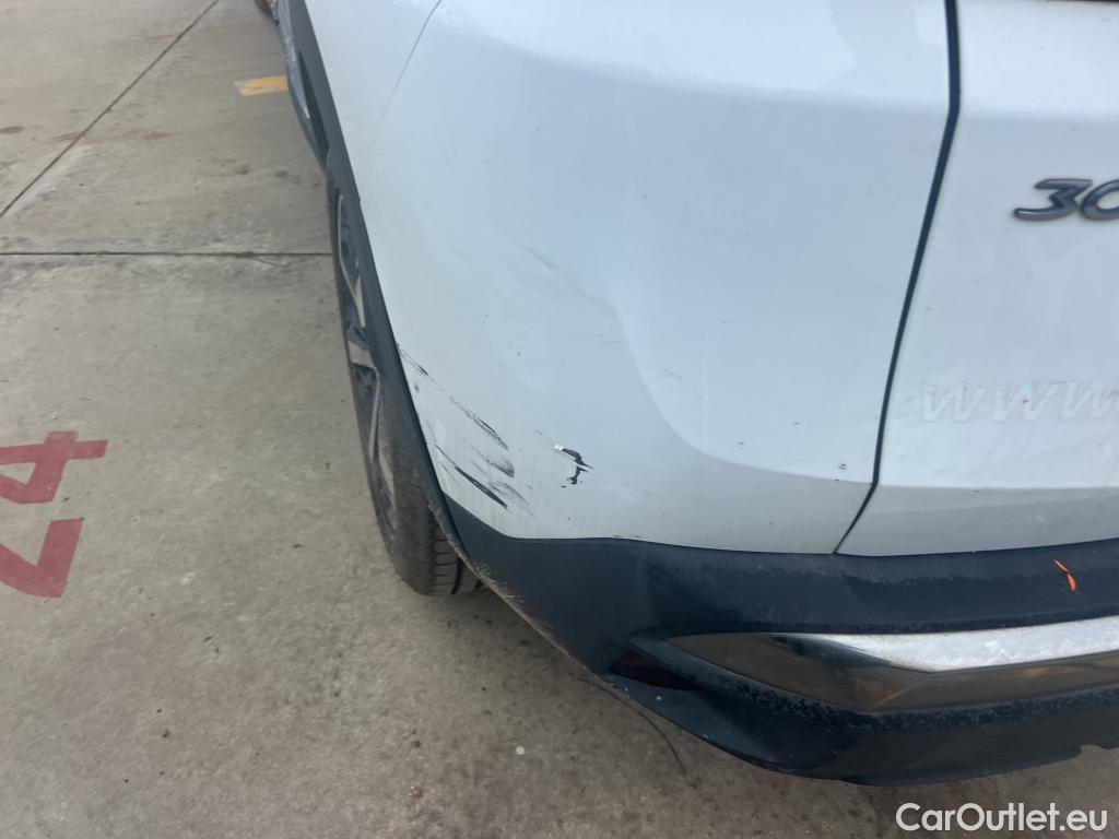  Peugeot  3008 PEUGEOT  / 2016 / 5P / todoterreno 1.5 BlueHDi 96kW (130CV) S&S Allure EAT8 #41