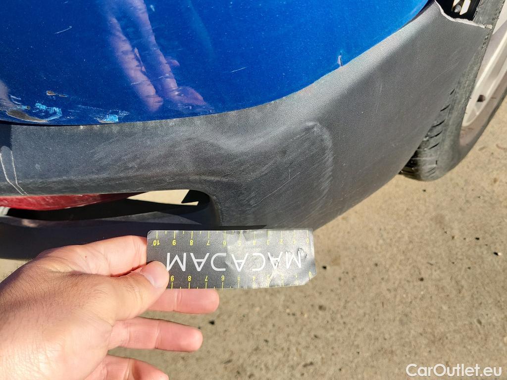  KIA  STONIC KIA  / 2017 / 5P / todoterreno 1.2 DPi 62kW (84CV) Concept  #16