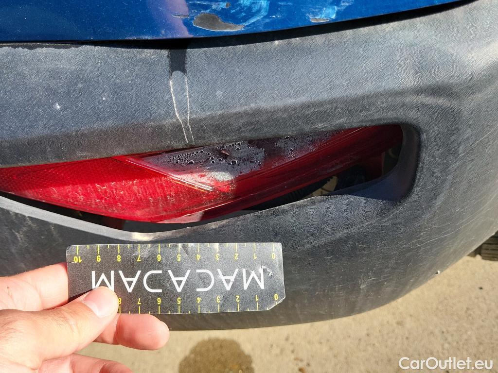  KIA  STONIC KIA  / 2017 / 5P / todoterreno 1.2 DPi 62kW (84CV) Concept  #6