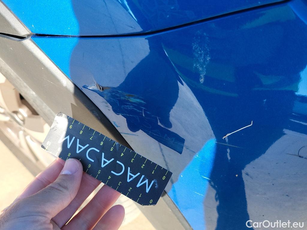  KIA  STONIC KIA  / 2017 / 5P / todoterreno 1.2 DPi 62kW (84CV) Concept  #12