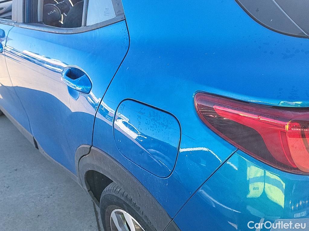  KIA  STONIC KIA  / 2017 / 5P / todoterreno 1.2 DPi 62kW (84CV) Concept  #26