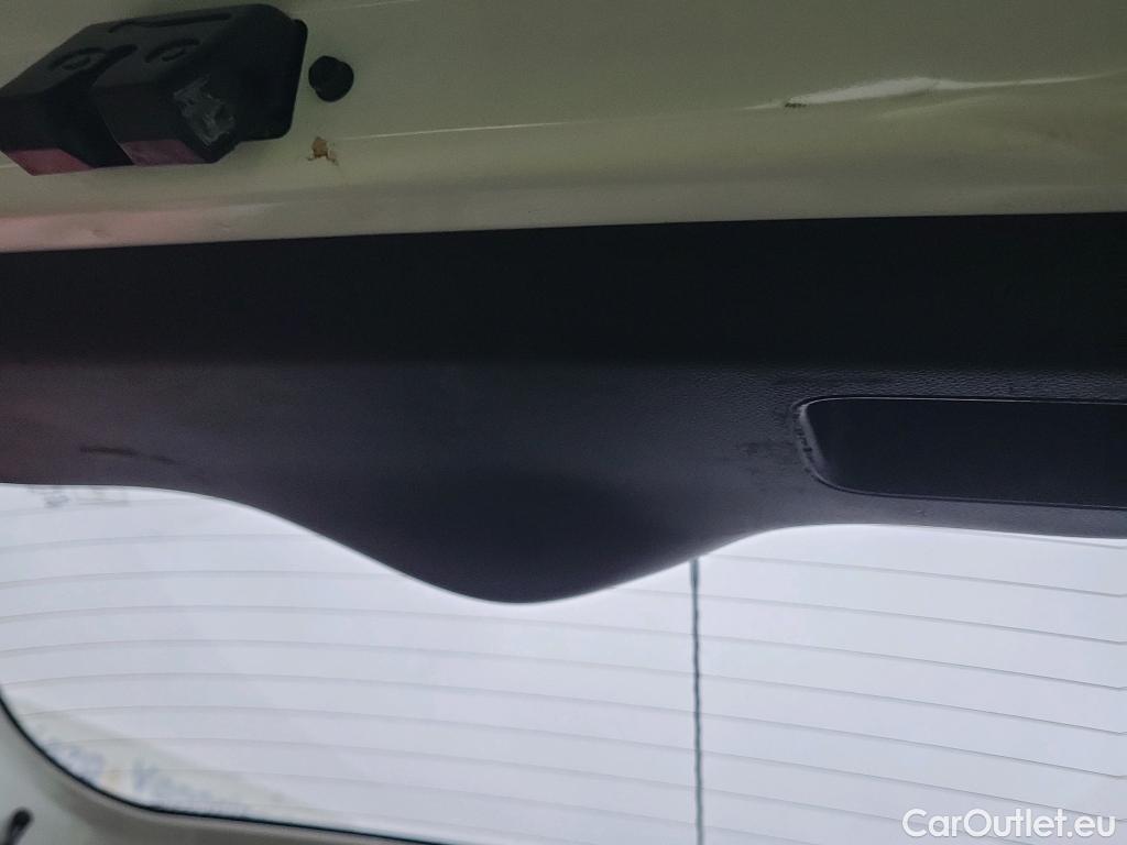  KIA  Picanto KIA  / 2017 / 5P / berlina con portón 1.0 CVVT 49kW Concept (Pack Comfort) #5