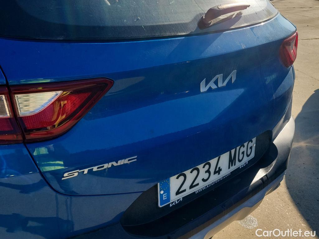  KIA  STONIC KIA  / 2017 / 5P / todoterreno 1.2 DPi 62kW (84CV) Concept  #3