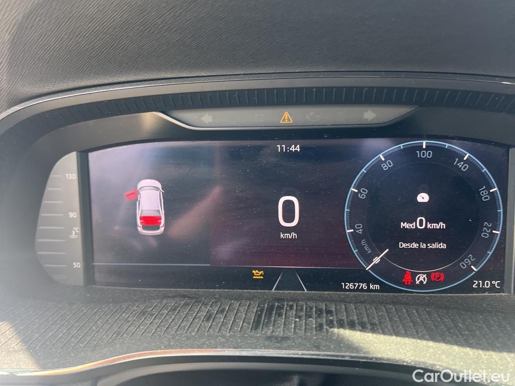  Skoda  Octavia SKODA  / 2020 / 5P / berlina con portón 2.0 TDI 85kW (115 CV) Manual Ambition #25