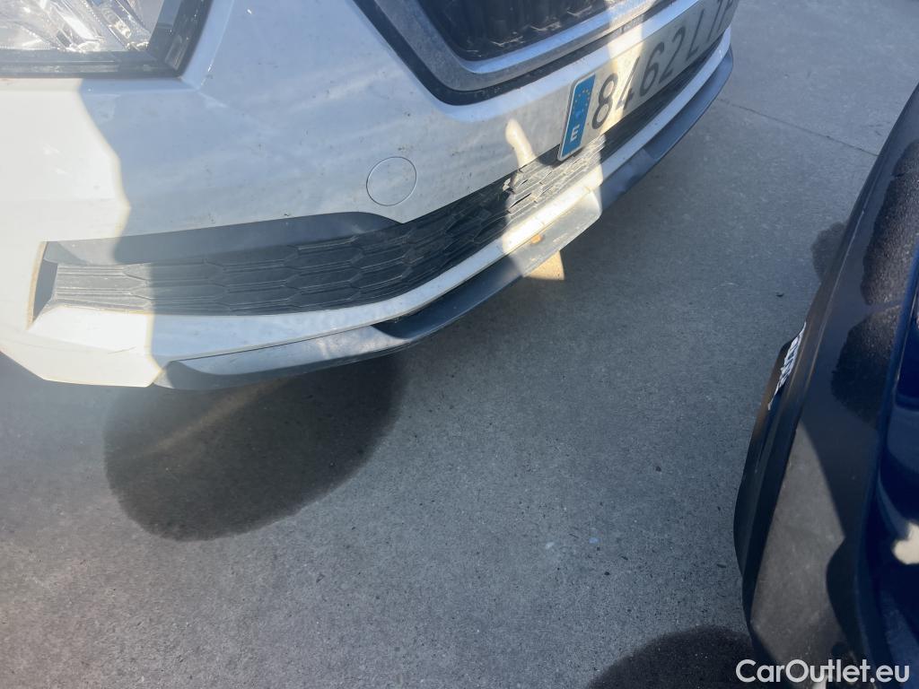  Skoda  KAMIQ SKODA  1.0 TSI 81kW (110CV) DSG Ambition (CX) #19