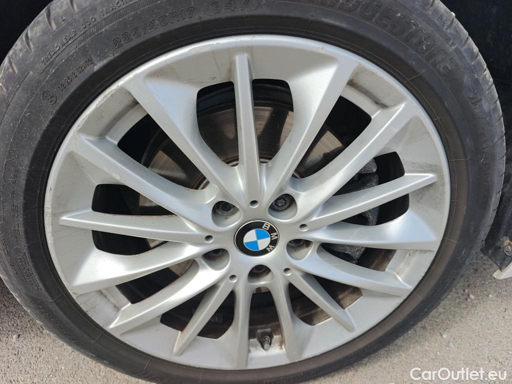  Bmw  Serie 1 BMW  / 2019 / 5P / berlina con portón 118i #9