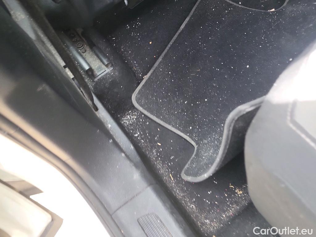  Volkswagen  Tiguan VOLKSWAGEN  / 2020 / 5P / todoterreno Life 1.5 TSI 110kW (150CV) DSG #3