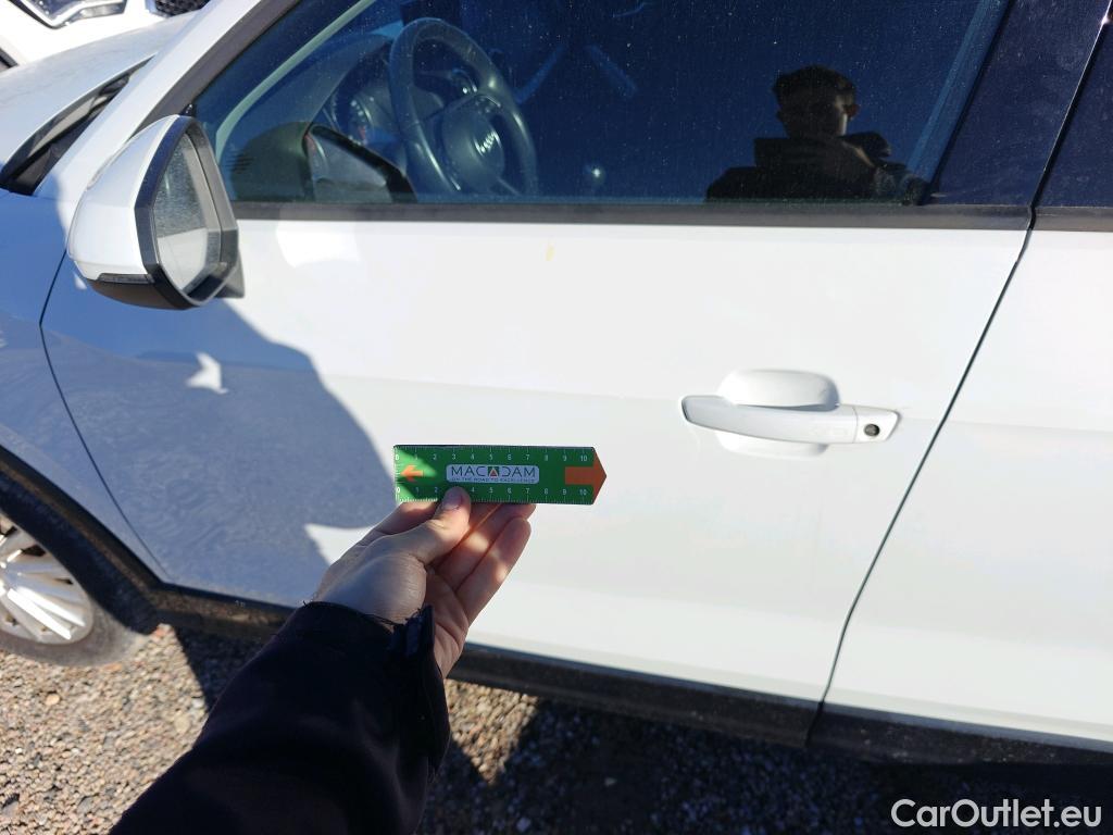  Audi  Q2 AUDI  / 2016 / 5P / todoterreno Design 30 TFSI 85kW (116CV) (AC) #23