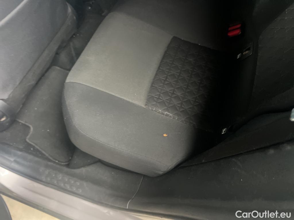  Toyota  C-HR TOYOTA  / 2019 / 5P / todoterreno 1.8 125H Advance #19