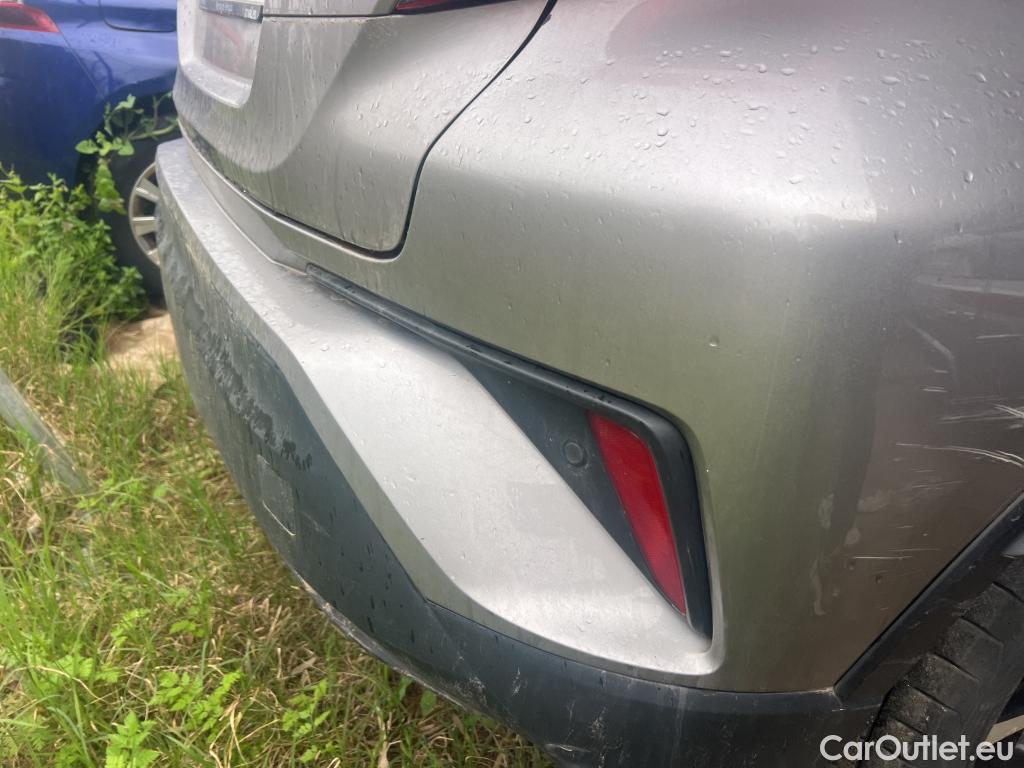  Toyota  C-HR TOYOTA  / 2019 / 5P / todoterreno 1.8 125H Advance #30