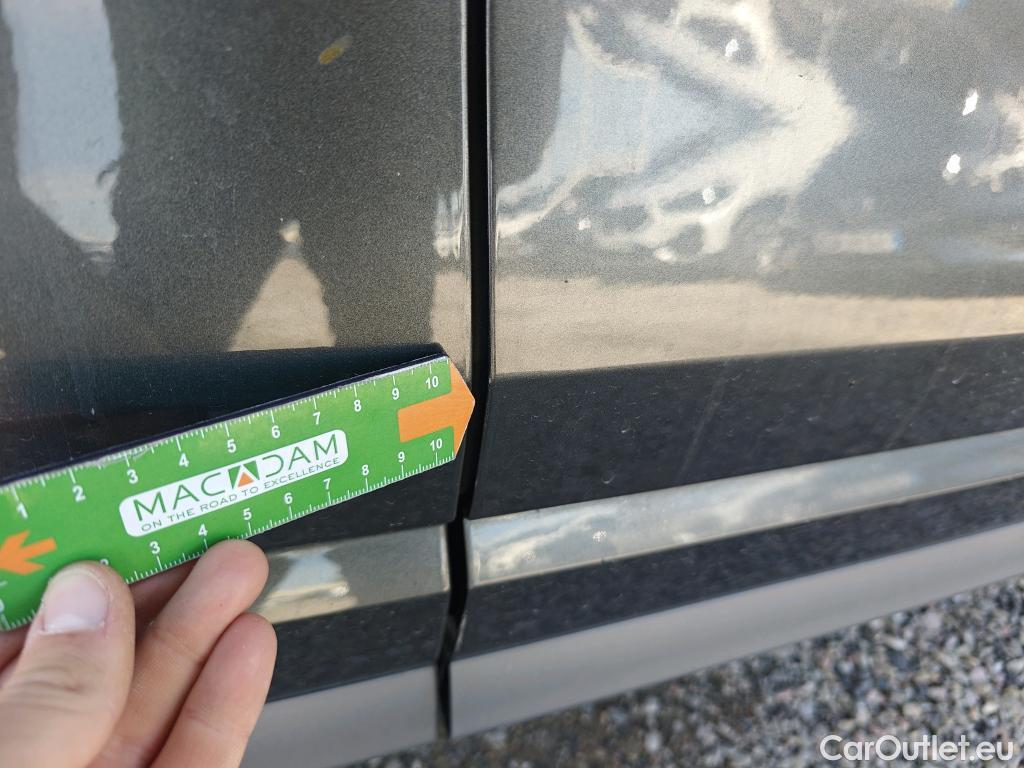  Audi  Q3 AUDI  / 2018 / 5P / todoterreno S line 35 TDI 110kW (150CV) S tronic #42