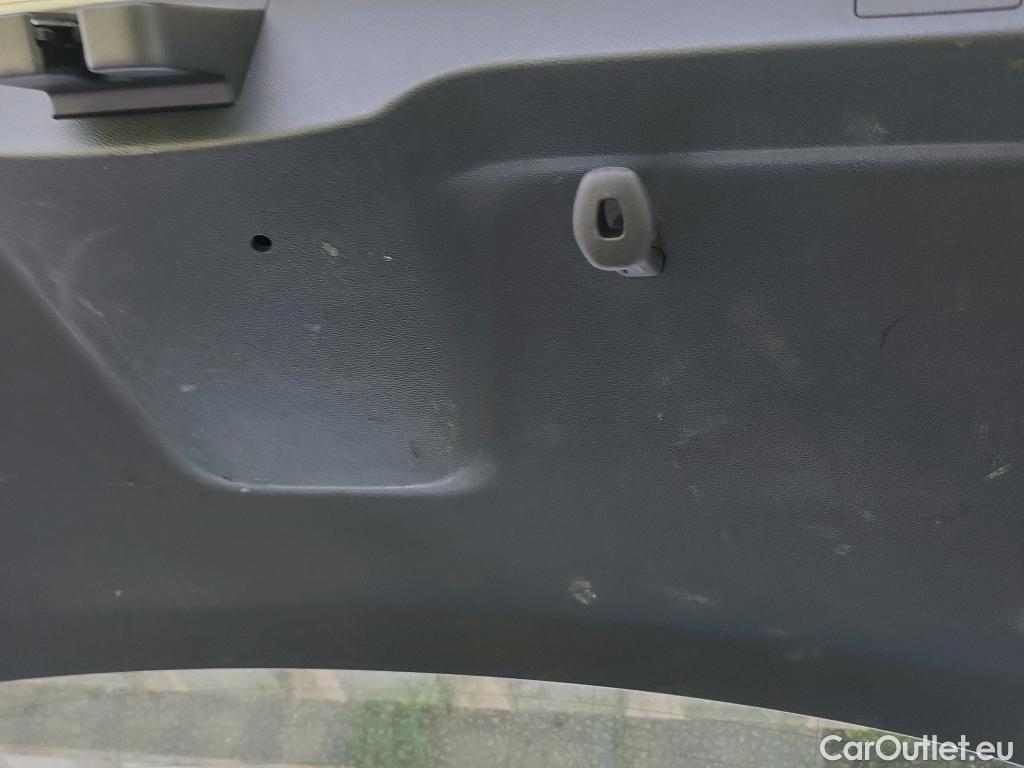  Skoda  KAMIQ SKODA  1.0 TSI 81kW (110CV) DSG Ambition #4