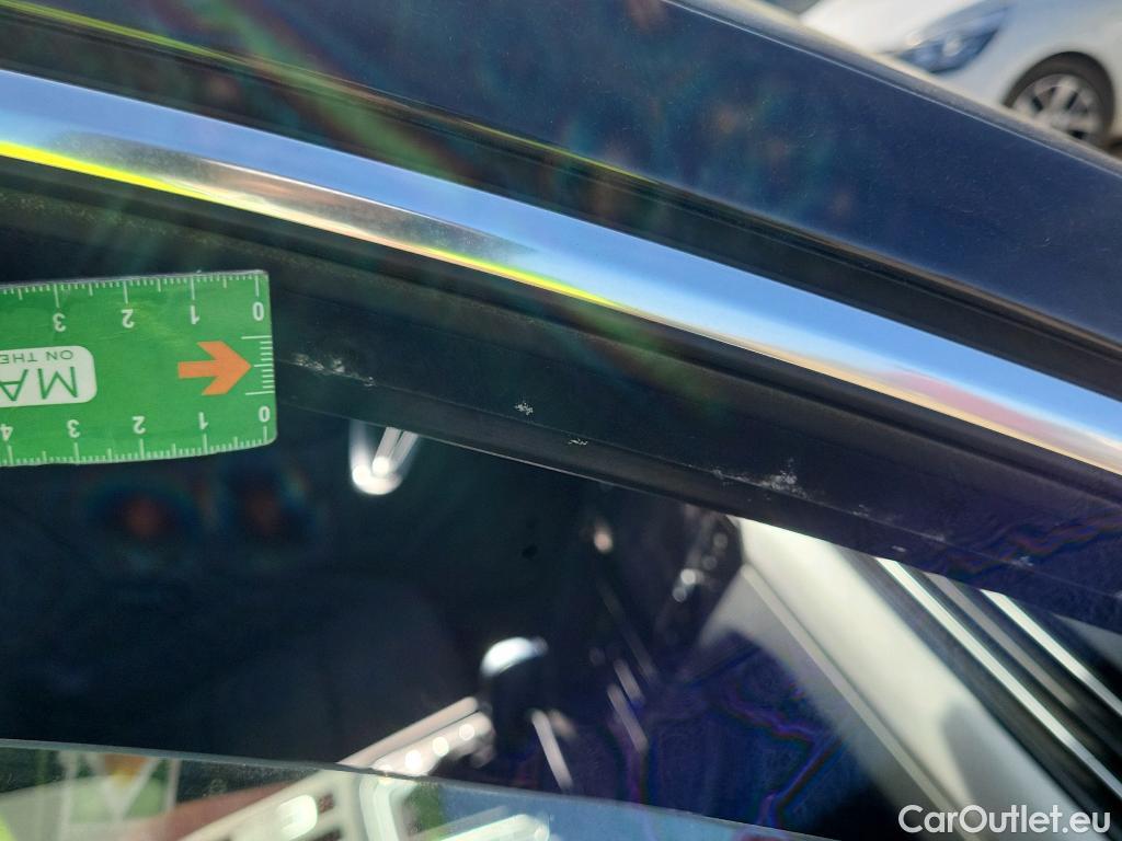  Volkswagen  Passat VOLKSWAGEN  / 2019 / 5P / familiar Variant Executive 2.0 TDI 110kW DSG #2