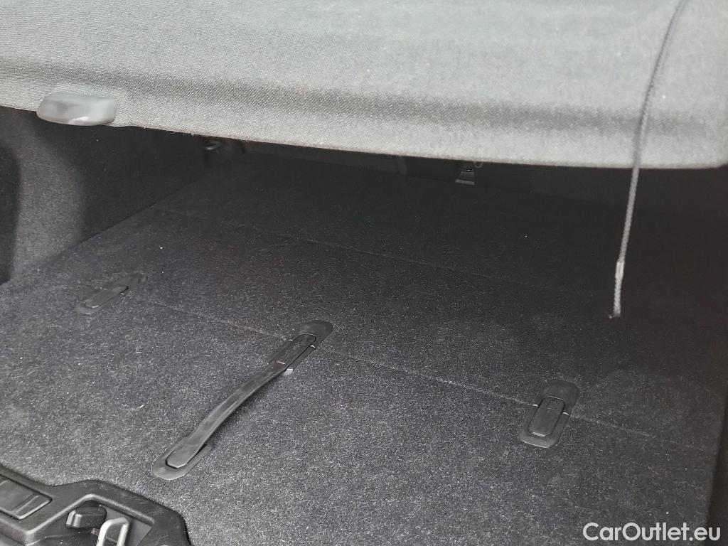  Volvo  XC 40 VOLVO XC40 / 2021 / 5P / todoterreno 2.0 B3 G Core Auto #9