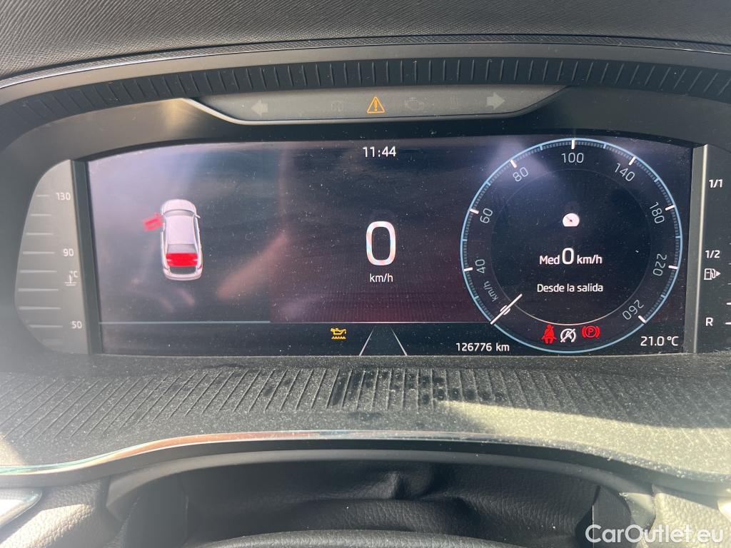  Skoda  Octavia SKODA  / 2020 / 5P / berlina con portón 2.0 TDI 85kW (115 CV) Manual Ambition #24