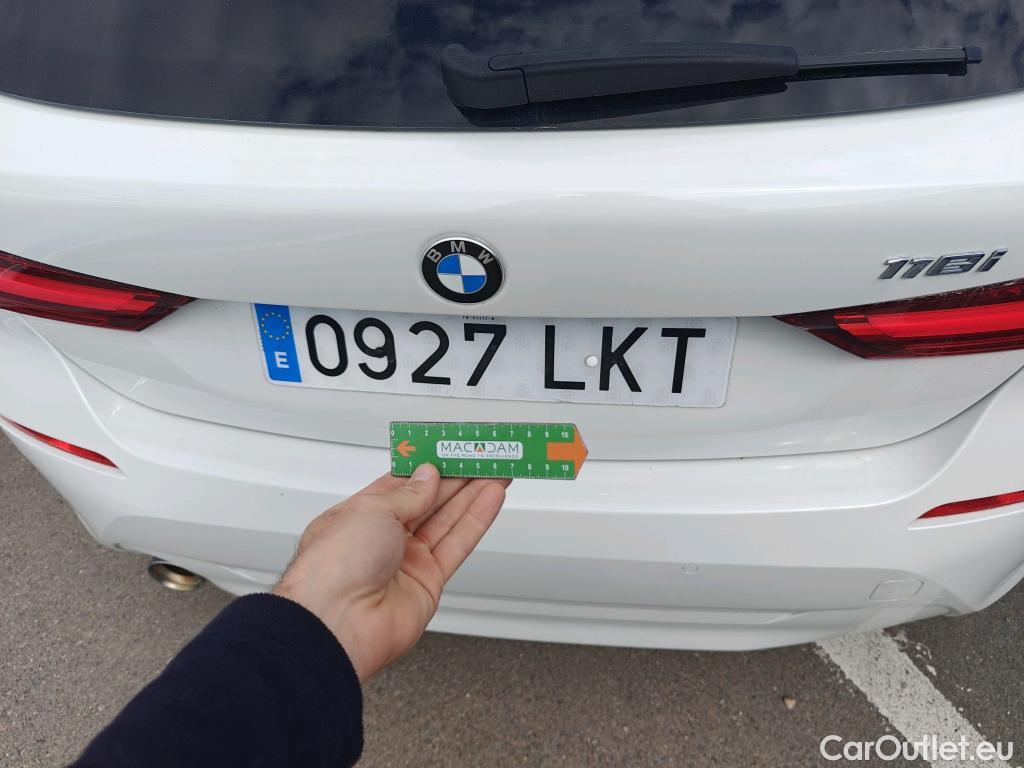  Bmw  Serie 1 BMW  / 2019 / 5P / berlina con portón 118i #13
