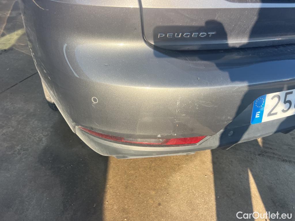  Peugeot  508 PEUGEOT  / 2018 / 5P / berlina con portón 5P Active Pack BlueHDi 130 S&S EAT8 (AC) #24