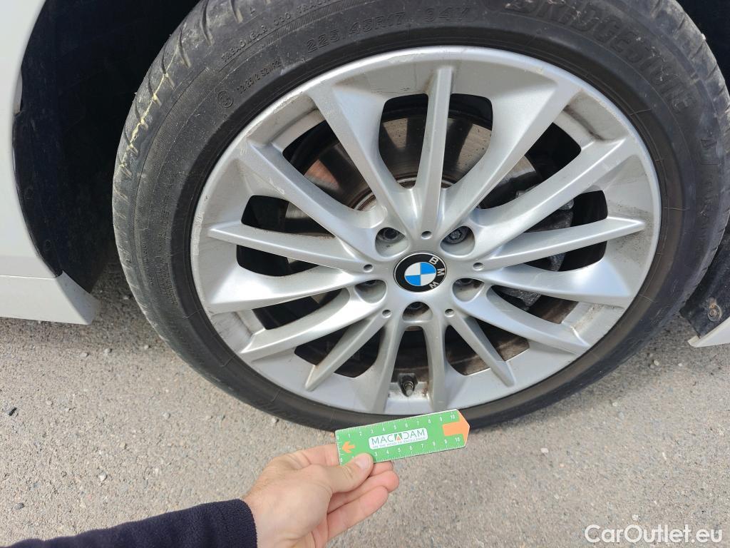  Bmw  Serie 1 BMW  / 2019 / 5P / berlina con portón 118i #8