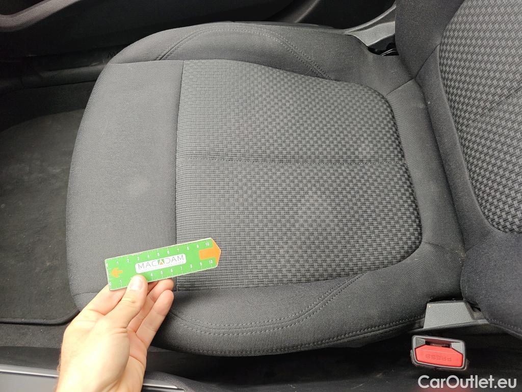  Bmw  Serie 1 BMW  / 2019 / 5P / berlina con portón 118i #16