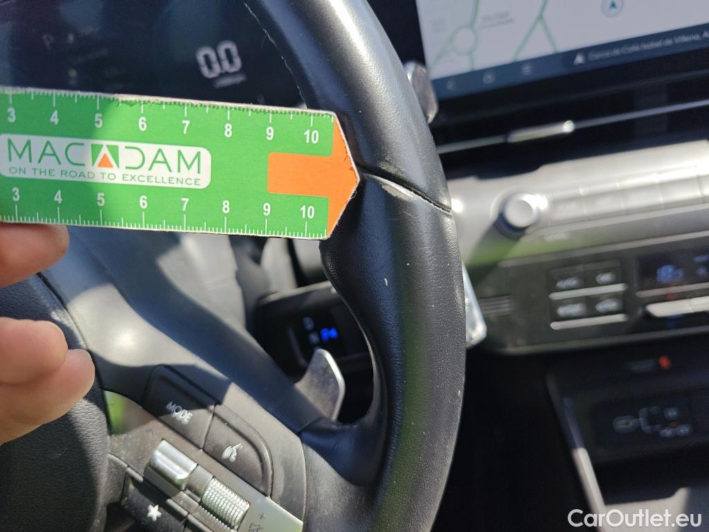  Hyundai  Konna HYUNDAI Kona / 2023 / 5P / todoterreno 1.6 GDI HEV Maxx DCT #16