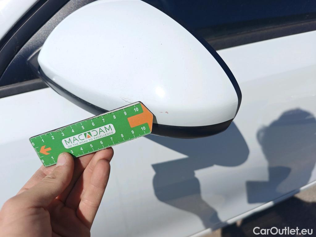  KIA  Cee'd KIA Ceed Tourer / 2018 / 5P / familiar Tourer 1.0 T-GDi 88kW (120CV) Concept #26