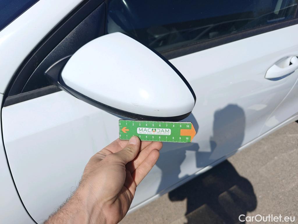  KIA  Cee'd KIA Ceed Tourer / 2018 / 5P / familiar Tourer 1.0 T-GDi 88kW (120CV) Concept #25