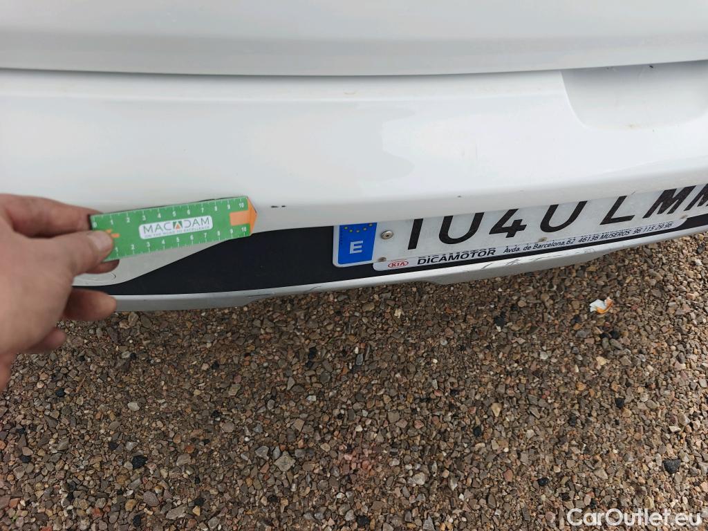  KIA  Niro KIA  / 2019 / 5P / crossover 1.6 GDi HEV 104kW (141CV) Drive #28