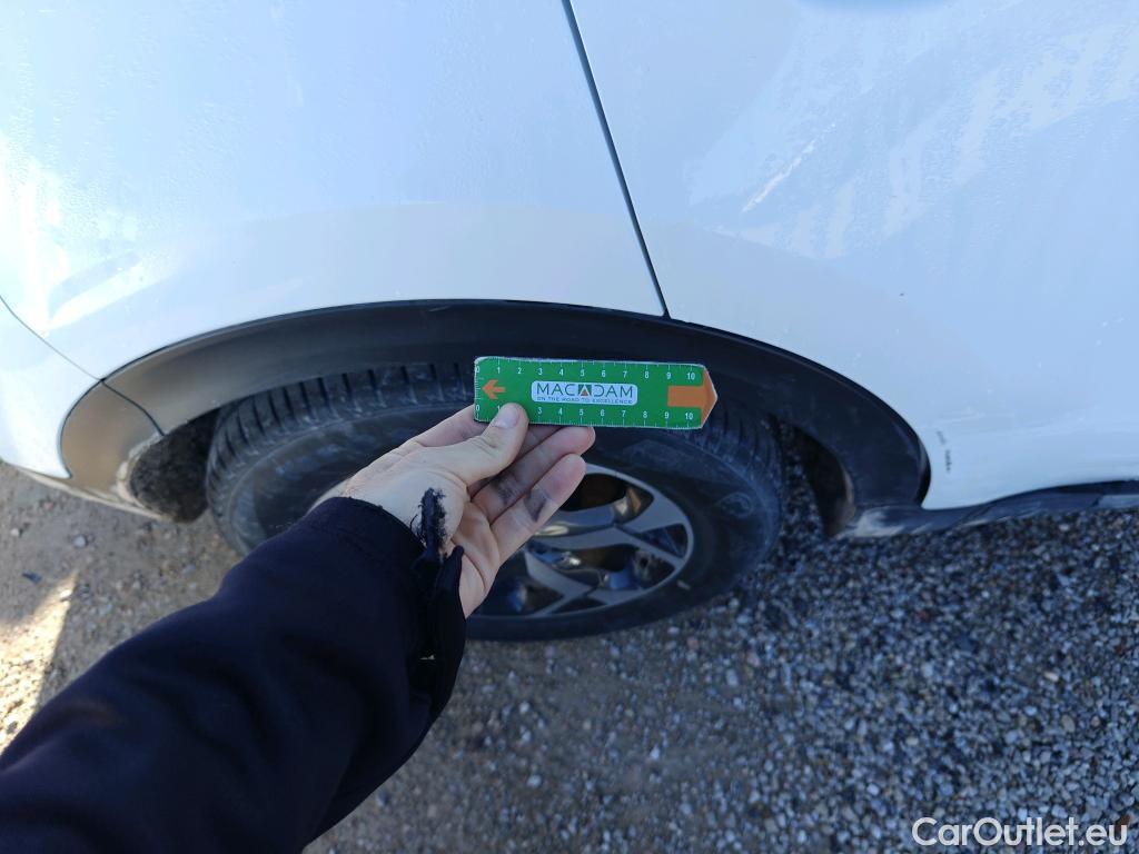  KIA  Sportage KIA  / 2018 / 5P / todoterreno 1.6 MHEV Business 100kW (136CV) 4x4 #33